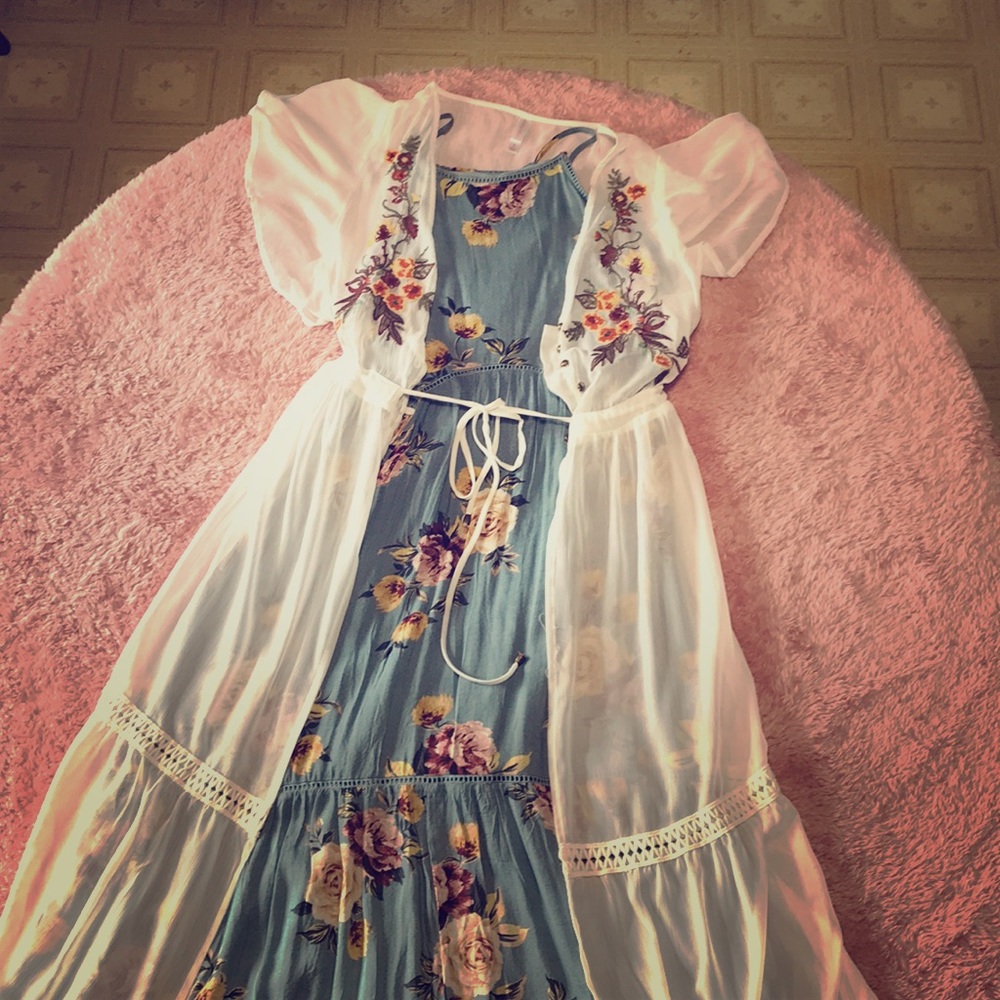 Dusty blue floral Maxi Dress